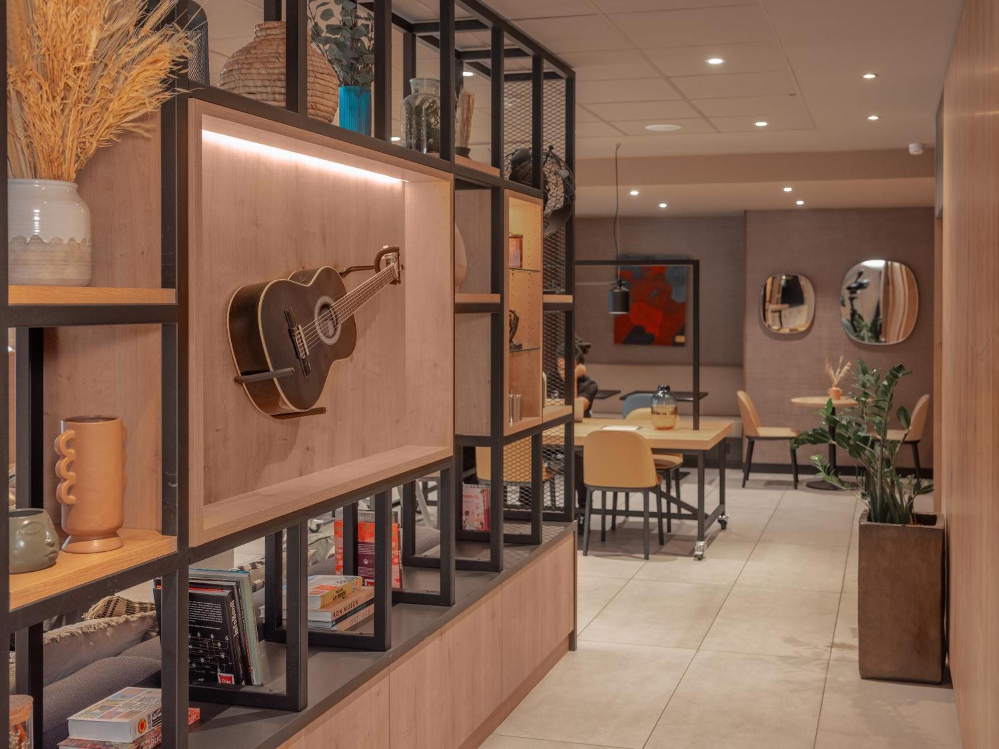 Ibis Paris Gare Montparnasse Catalogne Hotel Ngoại thất bức ảnh
