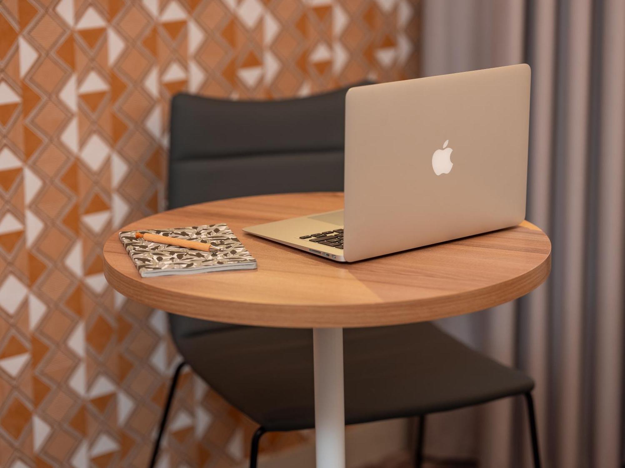Ibis Paris Gare Montparnasse Catalogne Hotel Ngoại thất bức ảnh